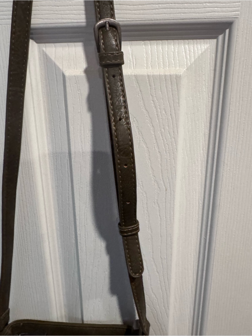 Wrangler Brown Fringe Crossbody Bag - Picture 3 of 6